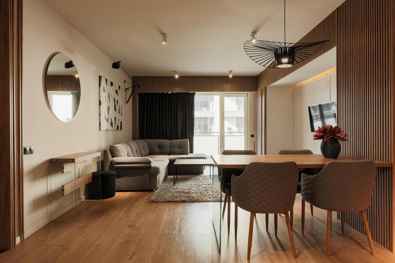 Nest Inn Stiletto Apartment Cluj-Napoca Exterior foto