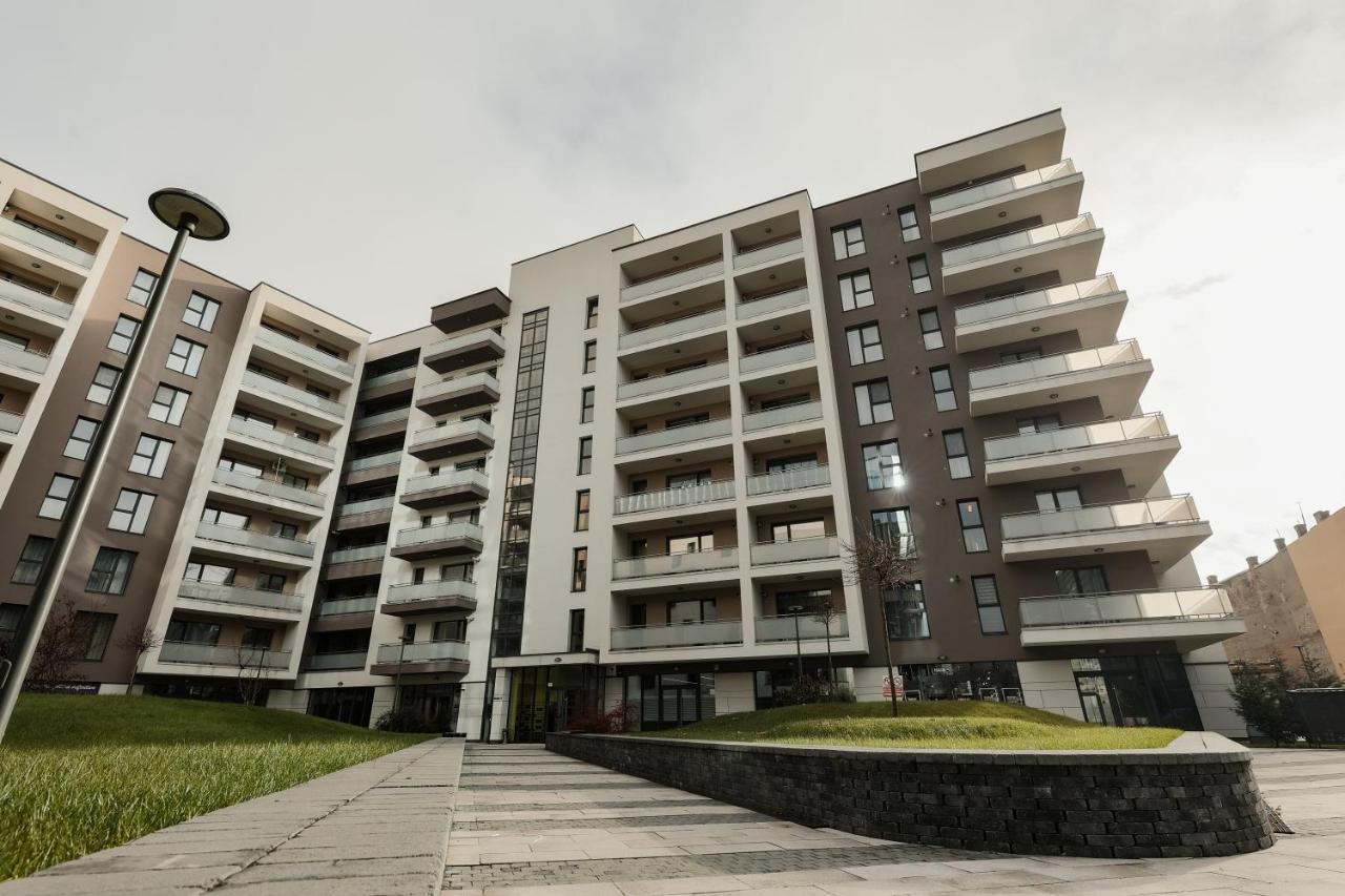 Nest Inn Stiletto Apartment Cluj-Napoca Exterior foto