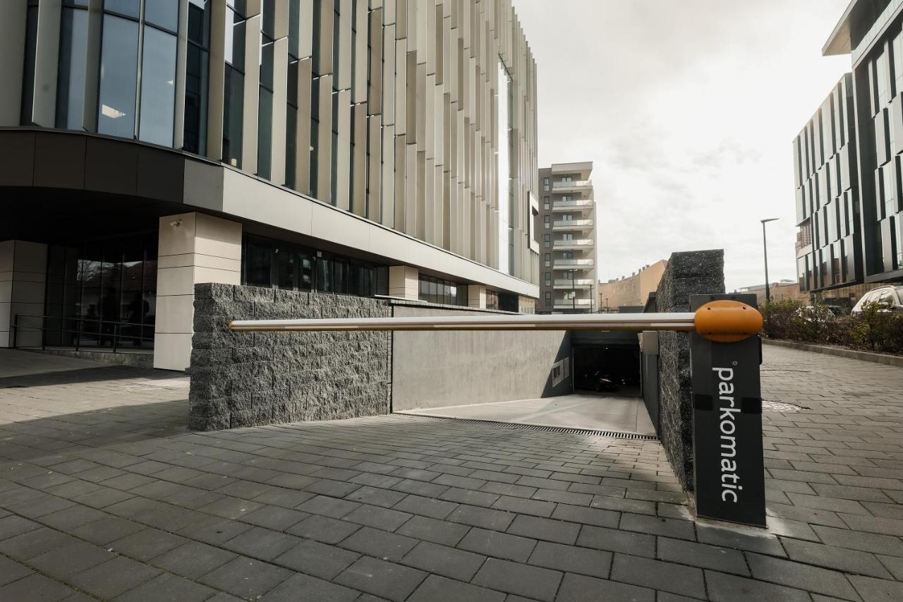 Nest Inn Stiletto Apartment Cluj-Napoca Exterior foto
